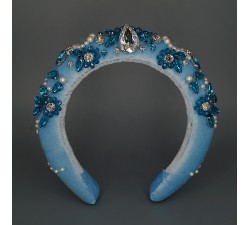 Обруч-корона голубой бархат с голубыми стразами и жемчужными бусинами
